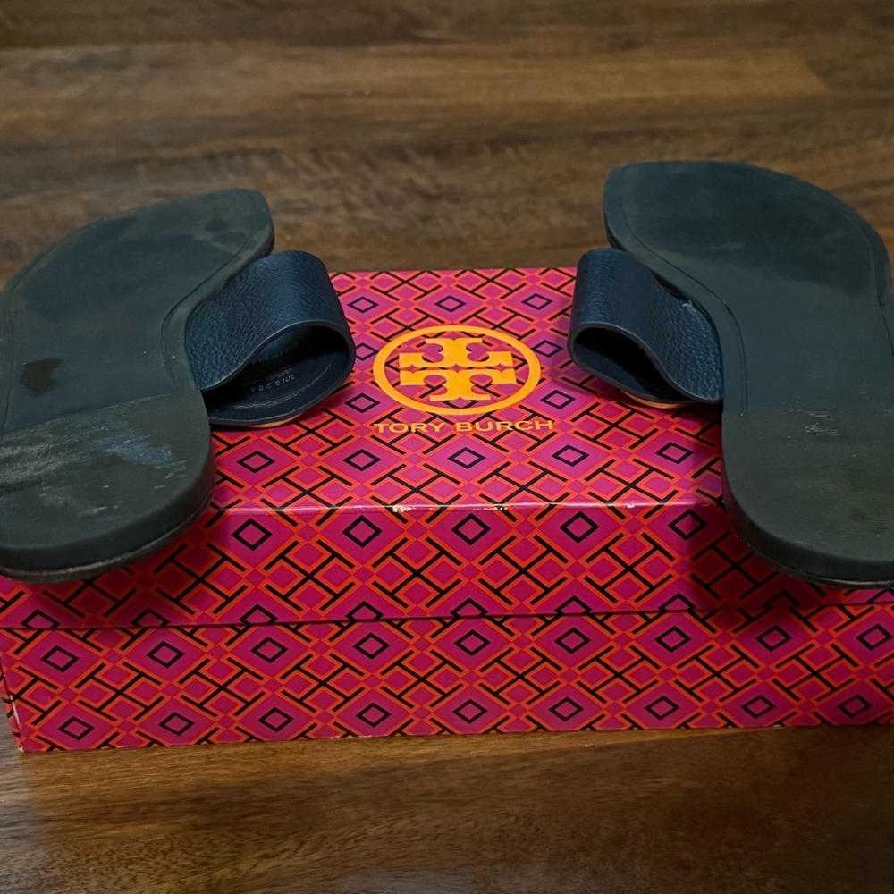 Tory Burch Benton Band Thong Sandals Slides with Green and Blue Logo - Picture 8 of 8